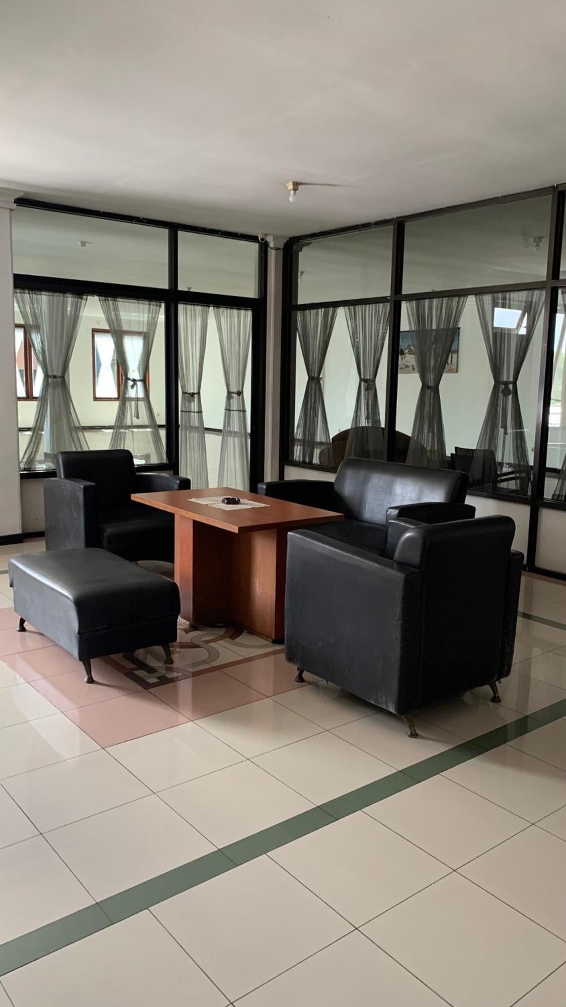 Spot On 94142 Al Fatih Residence Syariah 2 Jakarta Exterior foto
